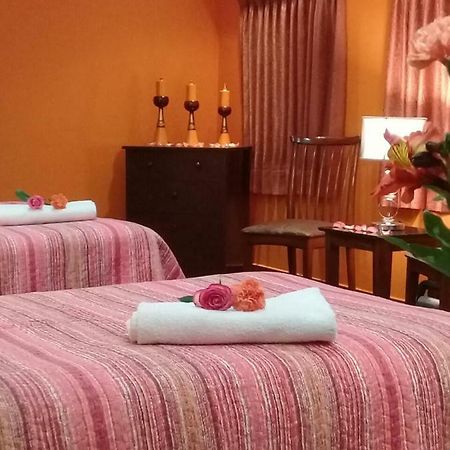 Hotel Margarita 2 Кито Экстерьер фото