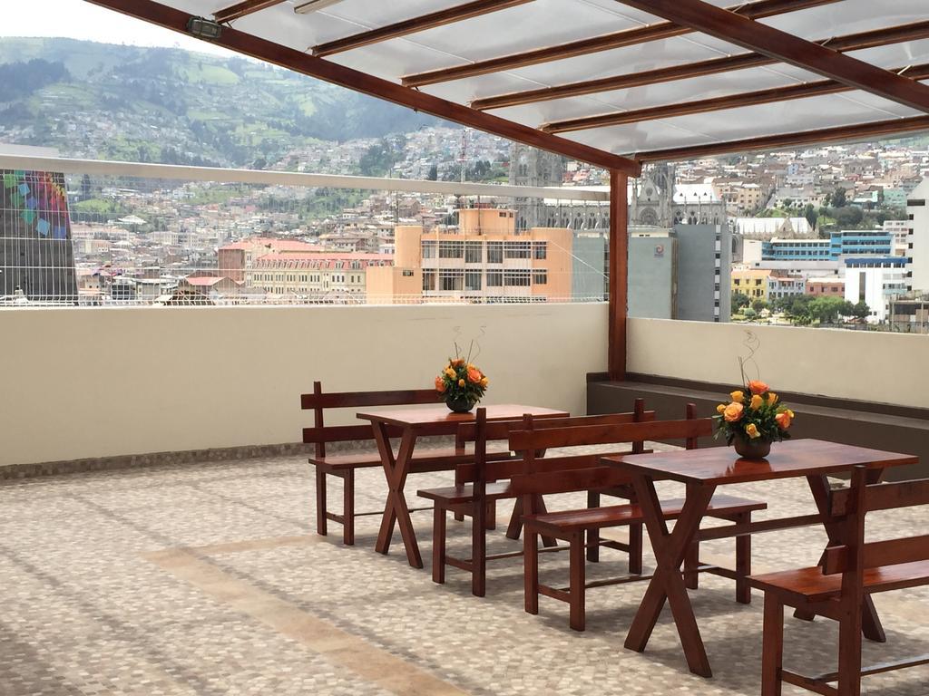 Hotel Margarita 2 Кито Экстерьер фото