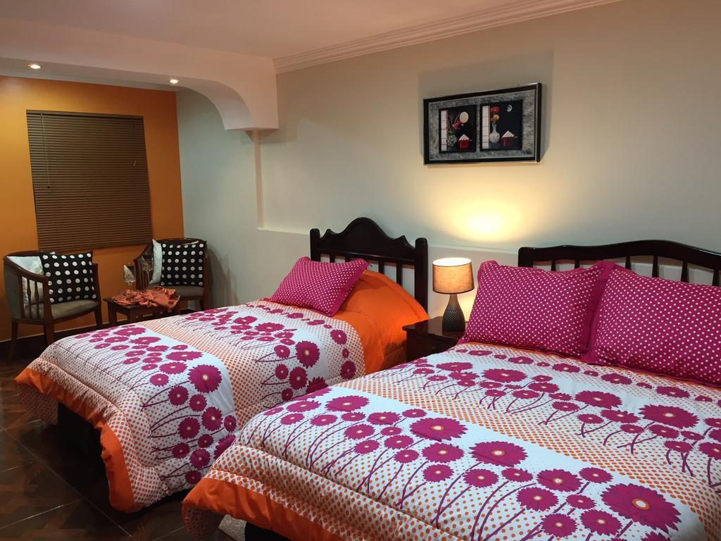 Hotel Margarita 2 Кито Номер фото
