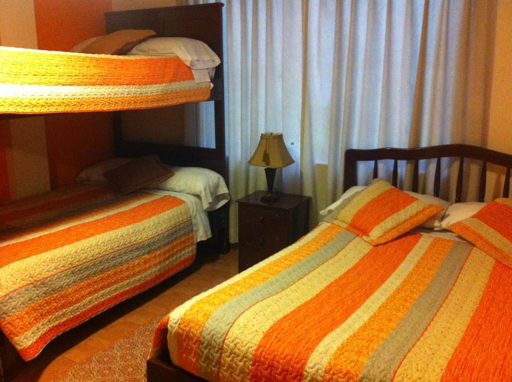 Hotel Margarita 2 Кито Номер фото