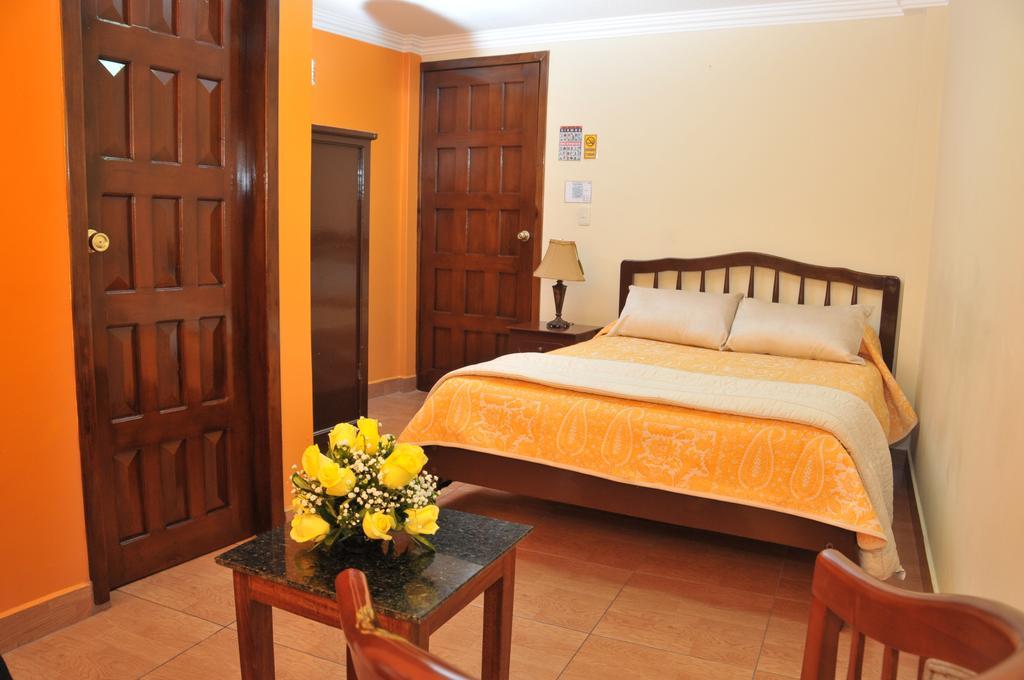 Hotel Margarita 2 Кито Номер фото