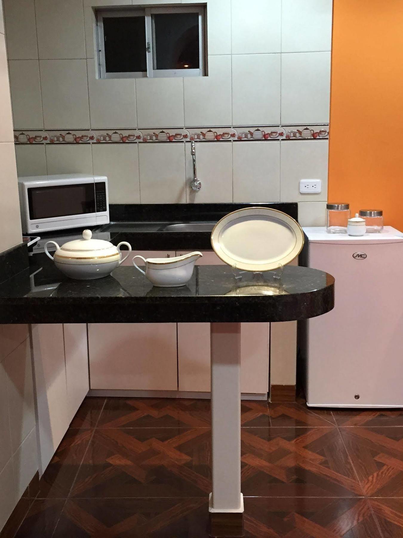 Hotel Margarita 2 Кито Экстерьер фото