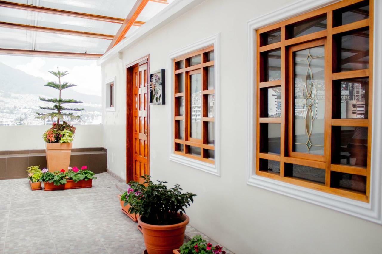 Hotel Margarita 2 Кито Экстерьер фото